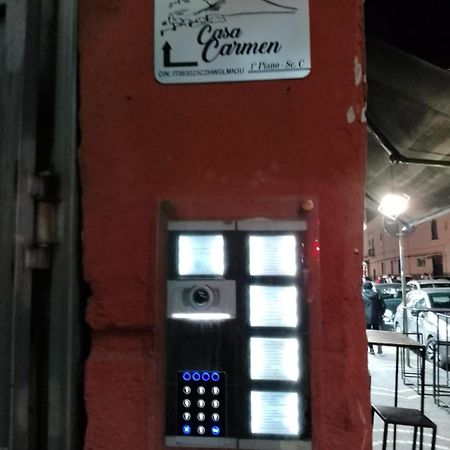 Appartamento Casa Carmen Napoli Esterno foto