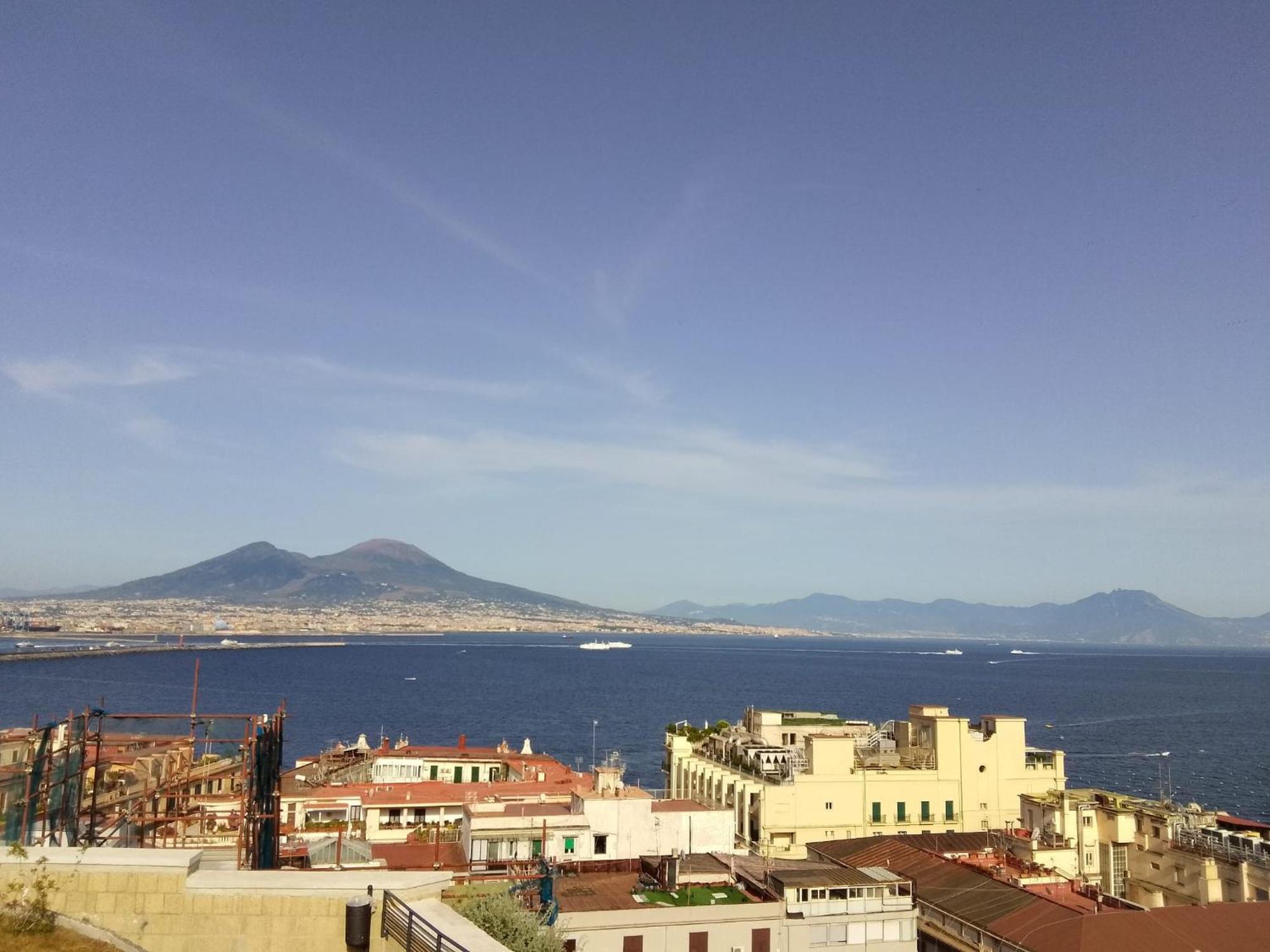 Appartamento Casa Carmen Napoli Esterno foto