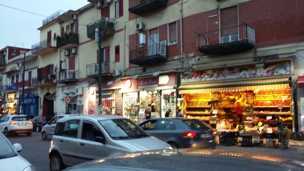 Appartamento Casa Carmen Napoli Esterno foto