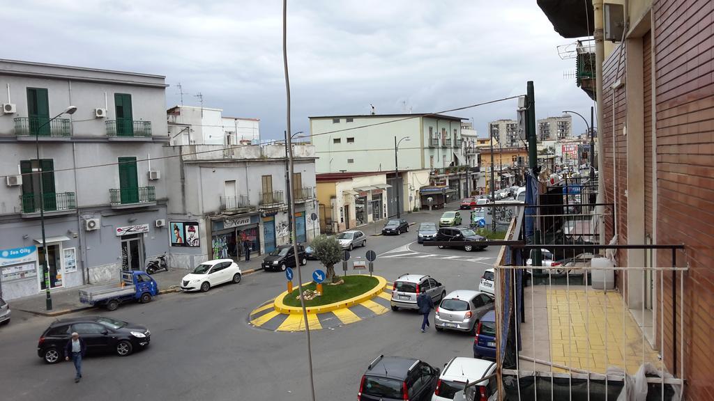 Appartamento Casa Carmen Napoli Esterno foto
