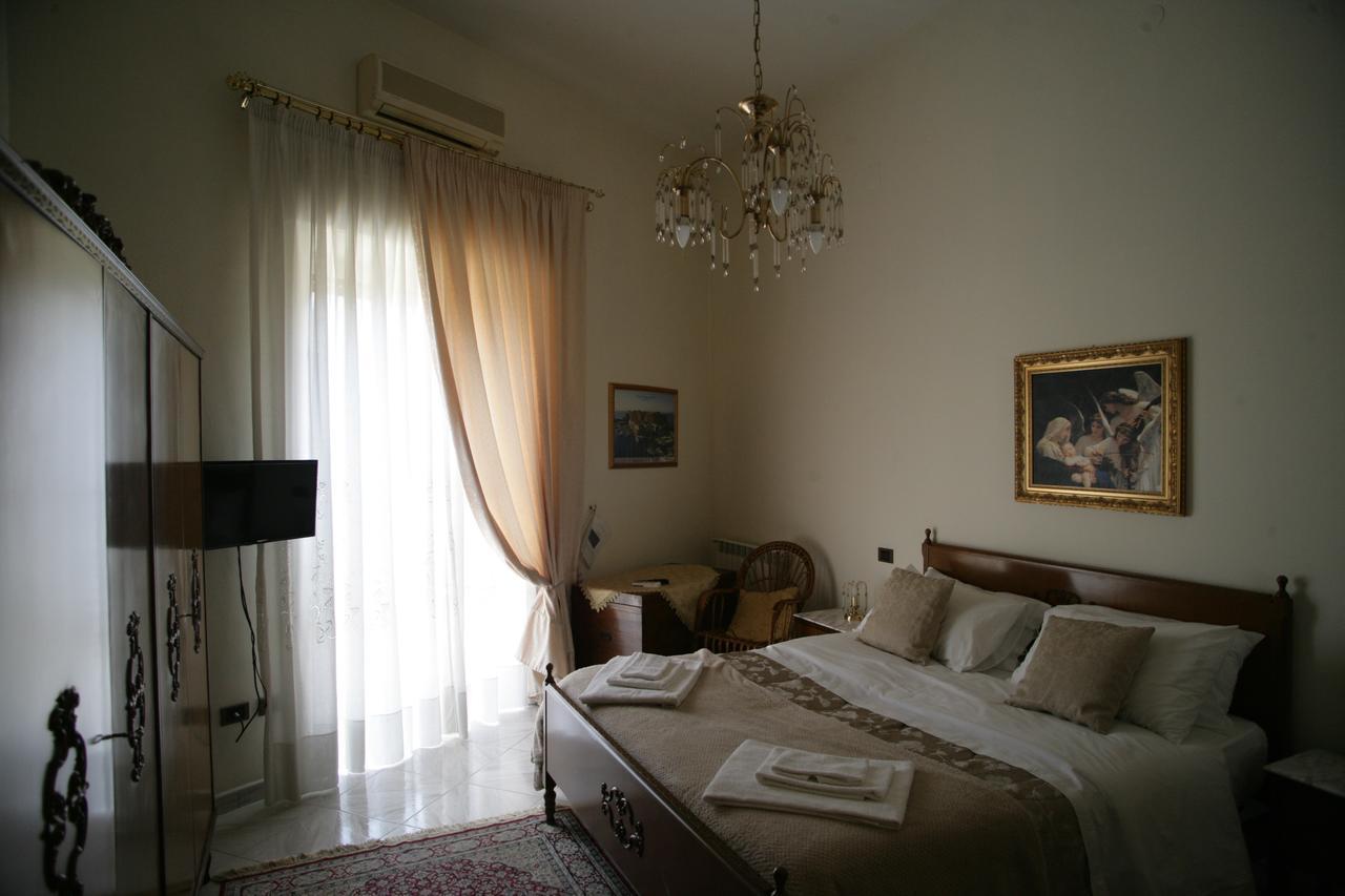 Appartamento Casa Carmen Napoli Esterno foto